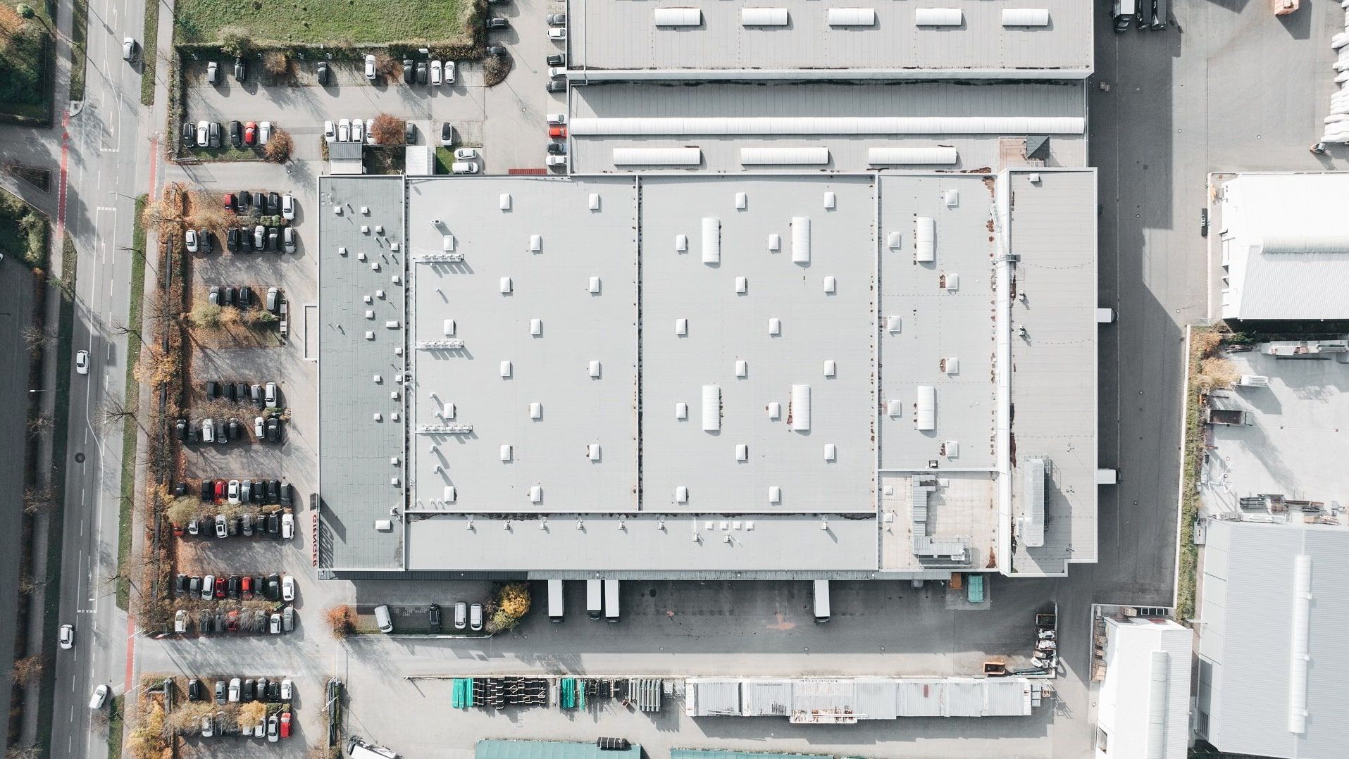 Flachdach Gewerbebau